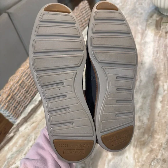 Men’s COLE HAAN Original Grand wingtip blue oxfords- Size 9 - Picture 11 of 11